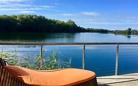 Luxury Lakeside House At Lakes By Yoo